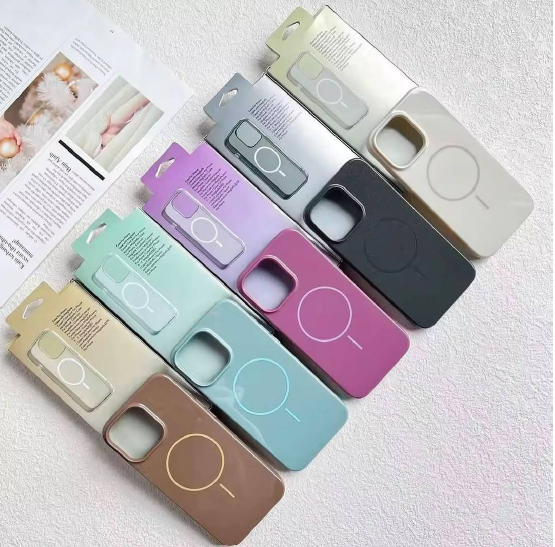 کاور بیتس مناسب iPhone 15