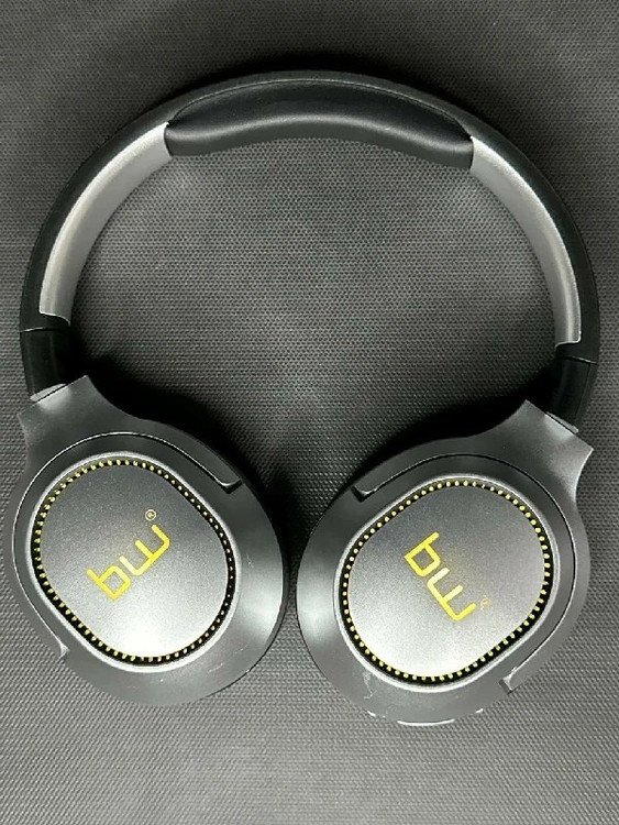 هدفون بیسیم BW مدل HF8 با صدای باکیفیت